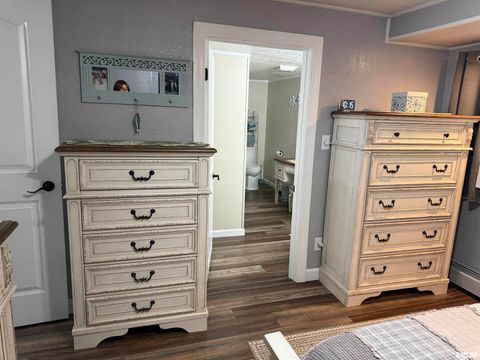 Tiny photo for 601 FRANKLIN Avenue, West Frankfort, IL 62896 (MLS # EB460349)