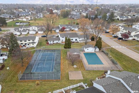 Tiny photo for 3161 WILLOWWOOD Drive, Bettendorf, IA 52722 (MLS # QC4269580)