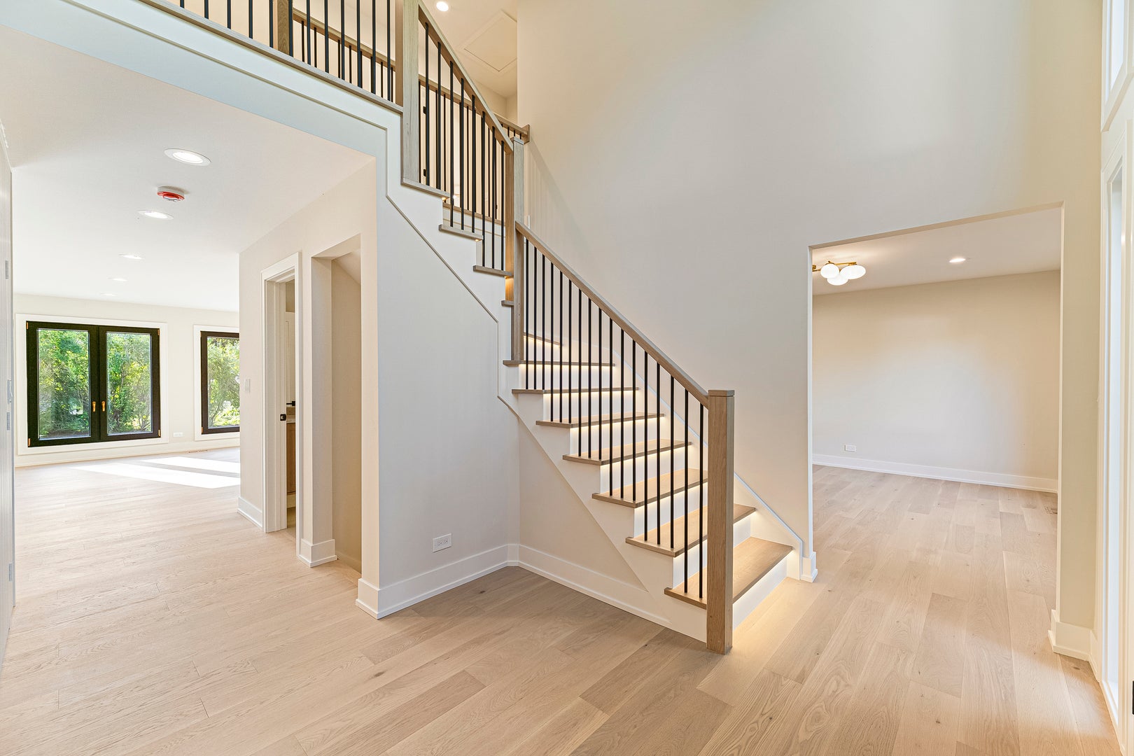 1400 Kingsport Court