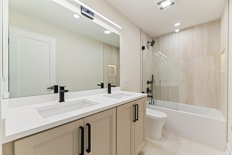 Tiny photo for 1400 Kingsport Court, Northbrook, IL 60062 (MLS # 12759205)