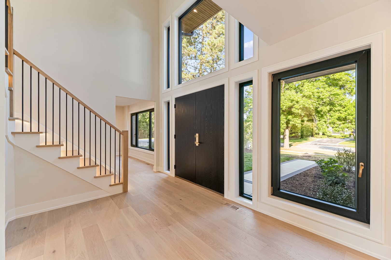 1400 Kingsport Court