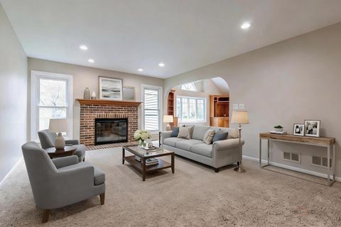 Tiny photo for 383 Barn Swallow Lane, Vernon Hills, IL 60061 (MLS # 12622039)