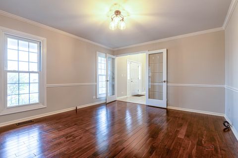 Tiny photo for 383 Barn Swallow Lane, Vernon Hills, IL 60061 (MLS # 12622039)