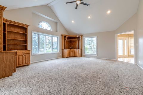 Tiny photo for 383 Barn Swallow Lane, Vernon Hills, IL 60061 (MLS # 12622039)