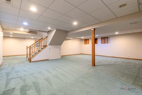 Tiny photo for 383 Barn Swallow Lane, Vernon Hills, IL 60061 (MLS # 12622039)