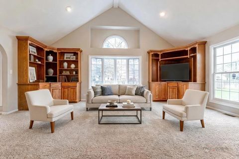 Tiny photo for 383 Barn Swallow Lane, Vernon Hills, IL 60061 (MLS # 12622039)