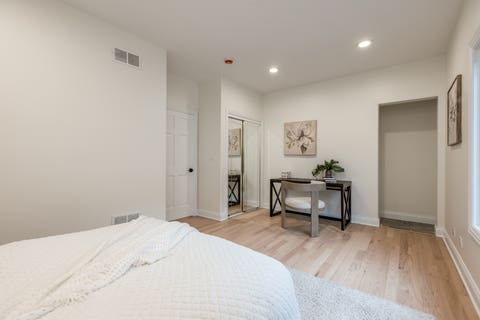 Tiny photo for 6723 N HARDING Avenue, Lincolnwood, IL 60712 (MLS # 12708495)