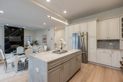 Tiny photo for 6723 N HARDING Avenue, Lincolnwood, IL 60712 (MLS # 12708495)