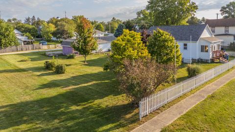 Tiny photo for 125 E Cleveland Street, Cullom, IL 60929 (MLS # 12470162)