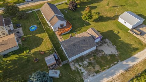Tiny photo for 125 E Cleveland Street, Cullom, IL 60929 (MLS # 12470162)