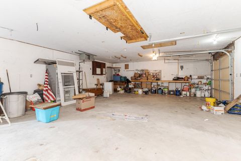 Tiny photo for 125 E Cleveland Street, Cullom, IL 60929 (MLS # 12470162)