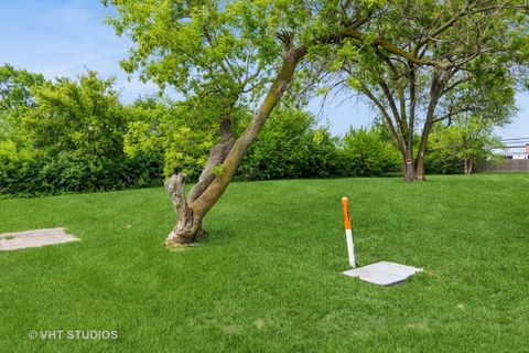 Tiny photo for 1180 Apple Street, Hoffman Estates, IL 60169 (MLS # 12371973)