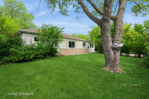 Tiny photo for 1180 Apple Street, Hoffman Estates, IL 60169 (MLS # 12371973)