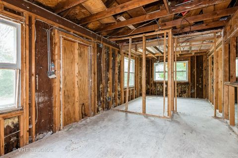 Tiny photo for 1180 Apple Street, Hoffman Estates, IL 60169 (MLS # 12371973)