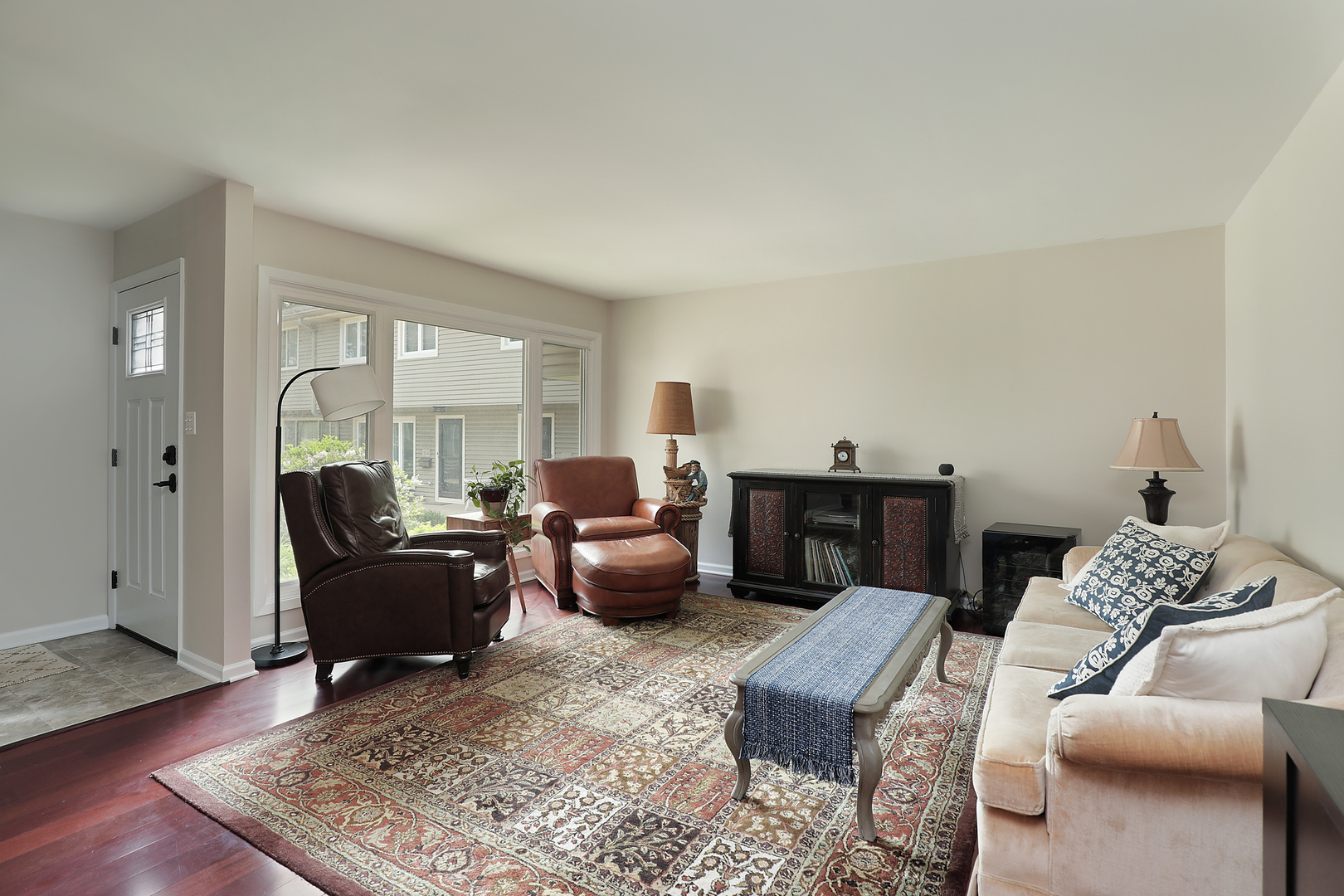 1148 Meadow Road