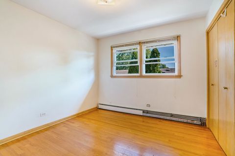 Tiny photo for 10036 S Kolin Avenue, Oak Lawn, IL 60453 (MLS # 12487763)