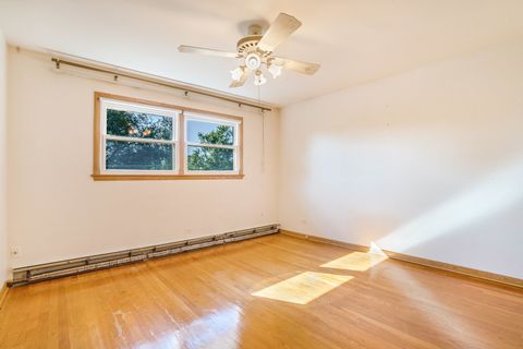Tiny photo for 10036 S Kolin Avenue, Oak Lawn, IL 60453 (MLS # 12487763)