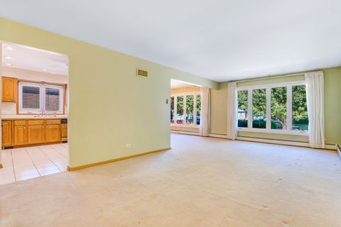 Tiny photo for 10036 S Kolin Avenue, Oak Lawn, IL 60453 (MLS # 12487763)