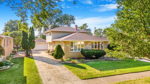 Tiny photo for 10036 S Kolin Avenue, Oak Lawn, IL 60453 (MLS # 12487763)