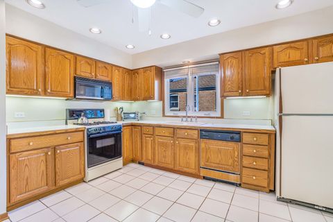 Tiny photo for 10036 S Kolin Avenue, Oak Lawn, IL 60453 (MLS # 12487763)