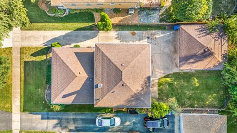Tiny photo for 10036 S Kolin Avenue, Oak Lawn, IL 60453 (MLS # 12487763)