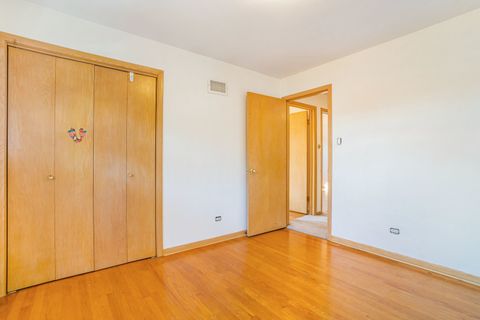 Tiny photo for 10036 S Kolin Avenue, Oak Lawn, IL 60453 (MLS # 12487763)