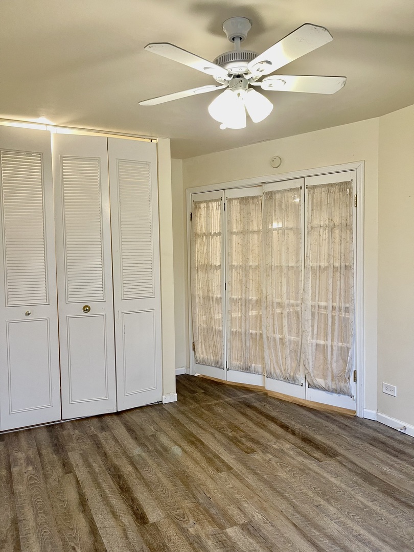 706 E Algonquin Road E 204