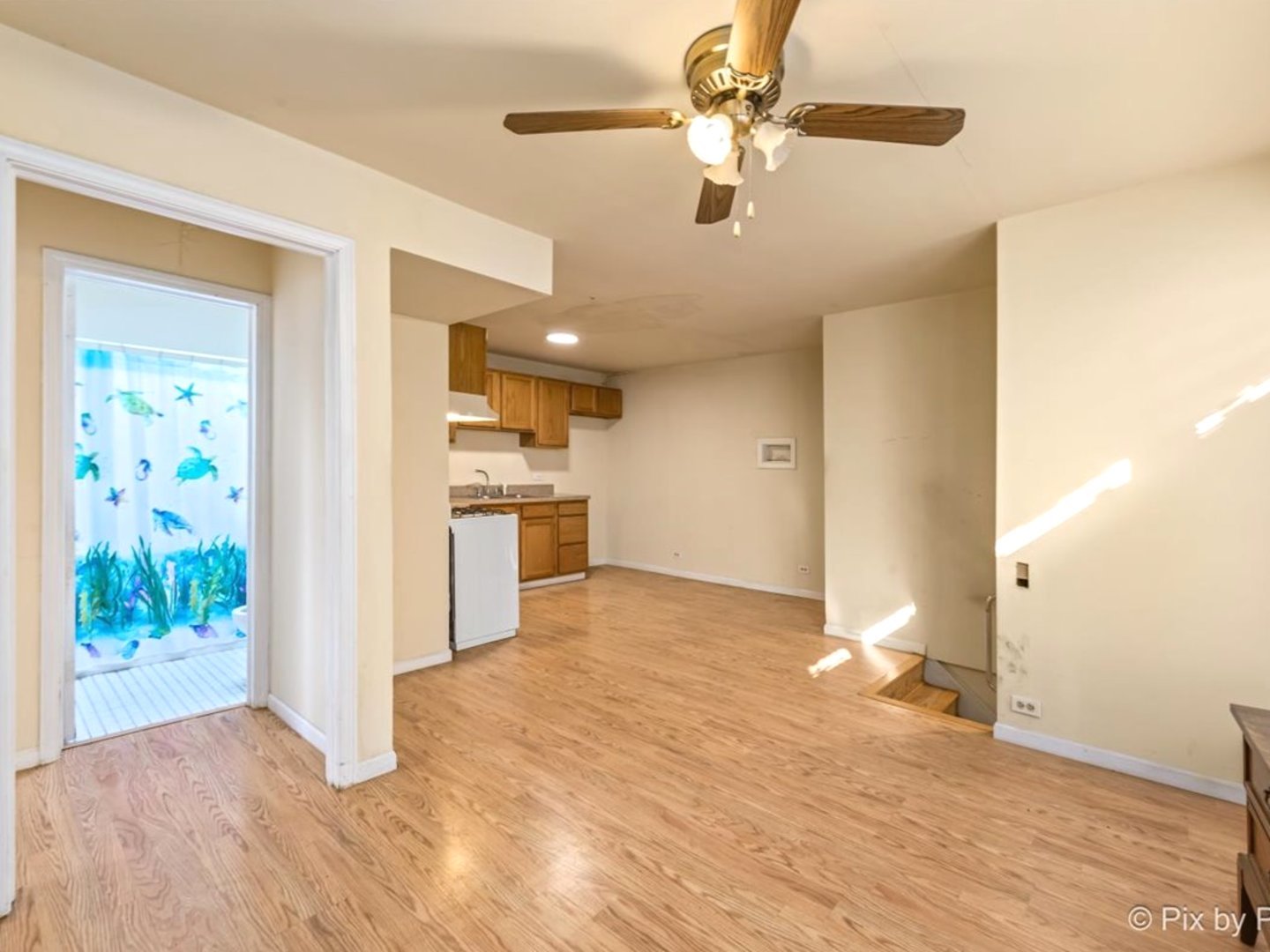 8304 S Kedzie Avenue