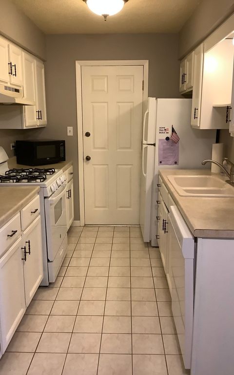 Tiny photo for 5723 129th Street #7E, Crestwood, IL 60418 (MLS # 12497911)