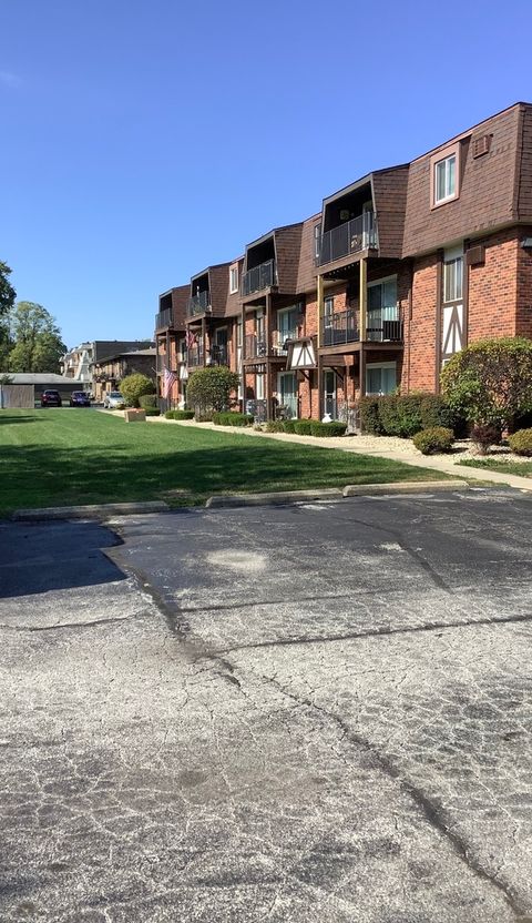 Tiny photo for 5723 129th Street #7E, Crestwood, IL 60418 (MLS # 12497911)