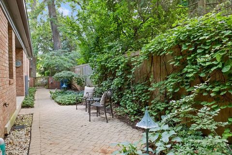 Tiny photo for 2836 Blackhawk Road, Wilmette, IL 60091 (MLS # 12584824)
