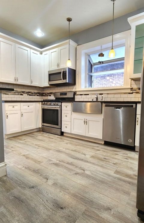 Tiny photo for 7227 S Bennett Avenue, Chicago, IL 60649 (MLS # 12370514)