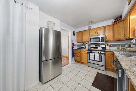 Tiny photo for 620 E MAPLE Street, Lombard, IL 60148 (MLS # 12792437)