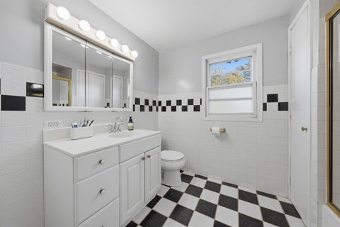 Tiny photo for 620 E MAPLE Street, Lombard, IL 60148 (MLS # 12792437)