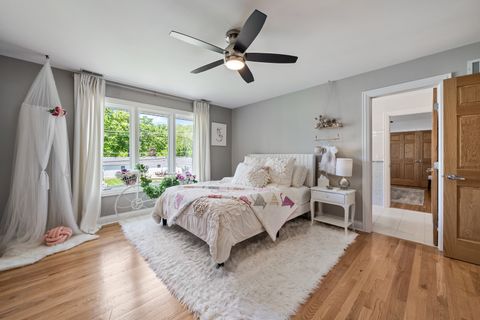 Tiny photo for 986 E Red Oak Street, Addison, IL 60101 (MLS # 12650369)