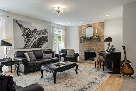 Tiny photo for 986 E Red Oak Street, Addison, IL 60101 (MLS # 12650369)