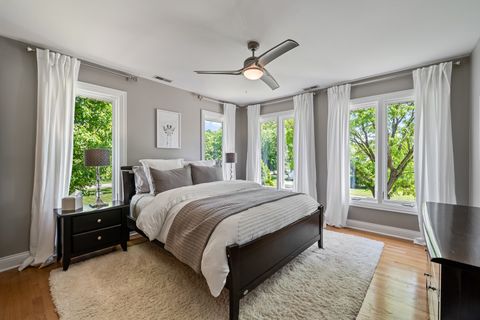 Tiny photo for 986 E Red Oak Street, Addison, IL 60101 (MLS # 12650369)