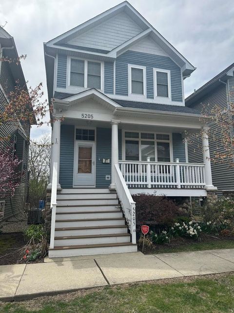 5205 W Olive Avenue Chicago IL 60646