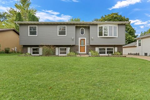 Photo of 18 Sheehan Drive, Lake Villa, IL 60046 (MLS # 12491426)