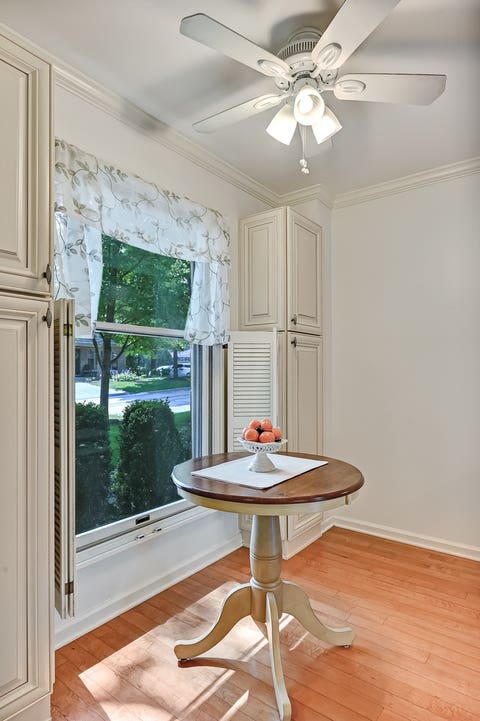 Tiny photo for 2S742 Avenue Cherbourg, Oak Brook, IL 60523 (MLS # 12707042)