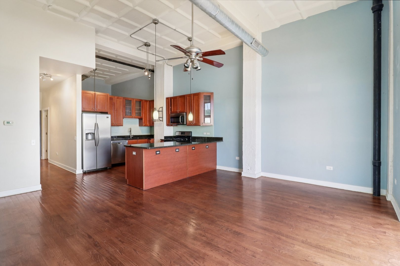 1791 W Howard Street 209
