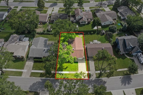 Tiny photo for 267 Holly Lane, Elk Grove Village, IL 60007 (MLS # 12766676)