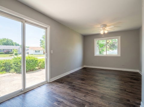 Tiny photo for 536 Alton Court, Carol Stream, IL 60188 (MLS # 12707179)