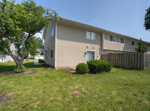 Tiny photo for 536 Alton Court, Carol Stream, IL 60188 (MLS # 12707179)
