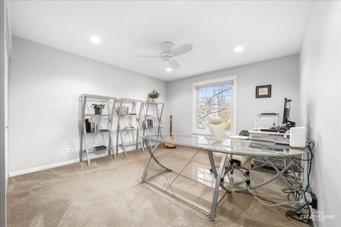 Tiny photo for 7 Falcon Ridge Court, Algonquin, IL 60102 (MLS # 12520879)