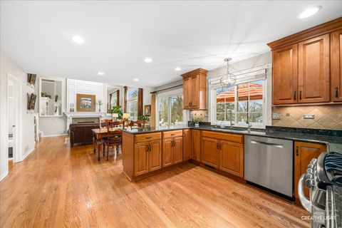 Tiny photo for 7 Falcon Ridge Court, Algonquin, IL 60102 (MLS # 12520879)