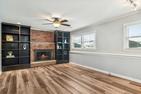 Tiny photo for 1115 E Orchard Street, Arlington Heights, IL 60005 (MLS # 12505383)