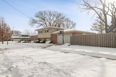 Tiny photo for 1115 E Orchard Street, Arlington Heights, IL 60005 (MLS # 12505383)