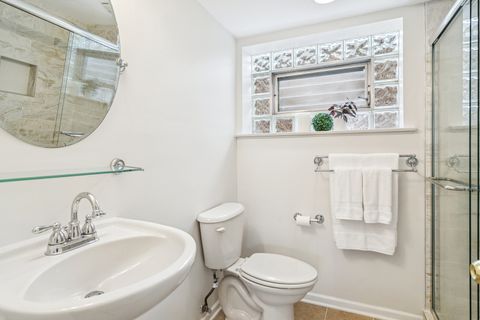 Tiny photo for 1115 E Orchard Street, Arlington Heights, IL 60005 (MLS # 12505383)