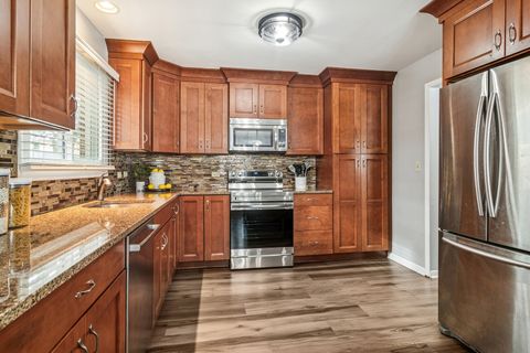 Tiny photo for 1115 E Orchard Street, Arlington Heights, IL 60005 (MLS # 12505383)